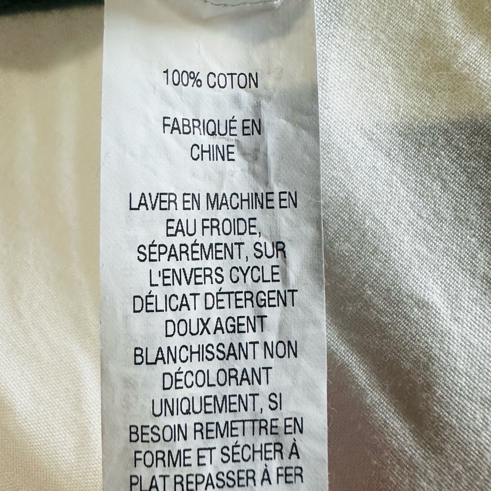 L.L. Bean Men's Forest Green V-Neck Sweater - Picture 5 of 5